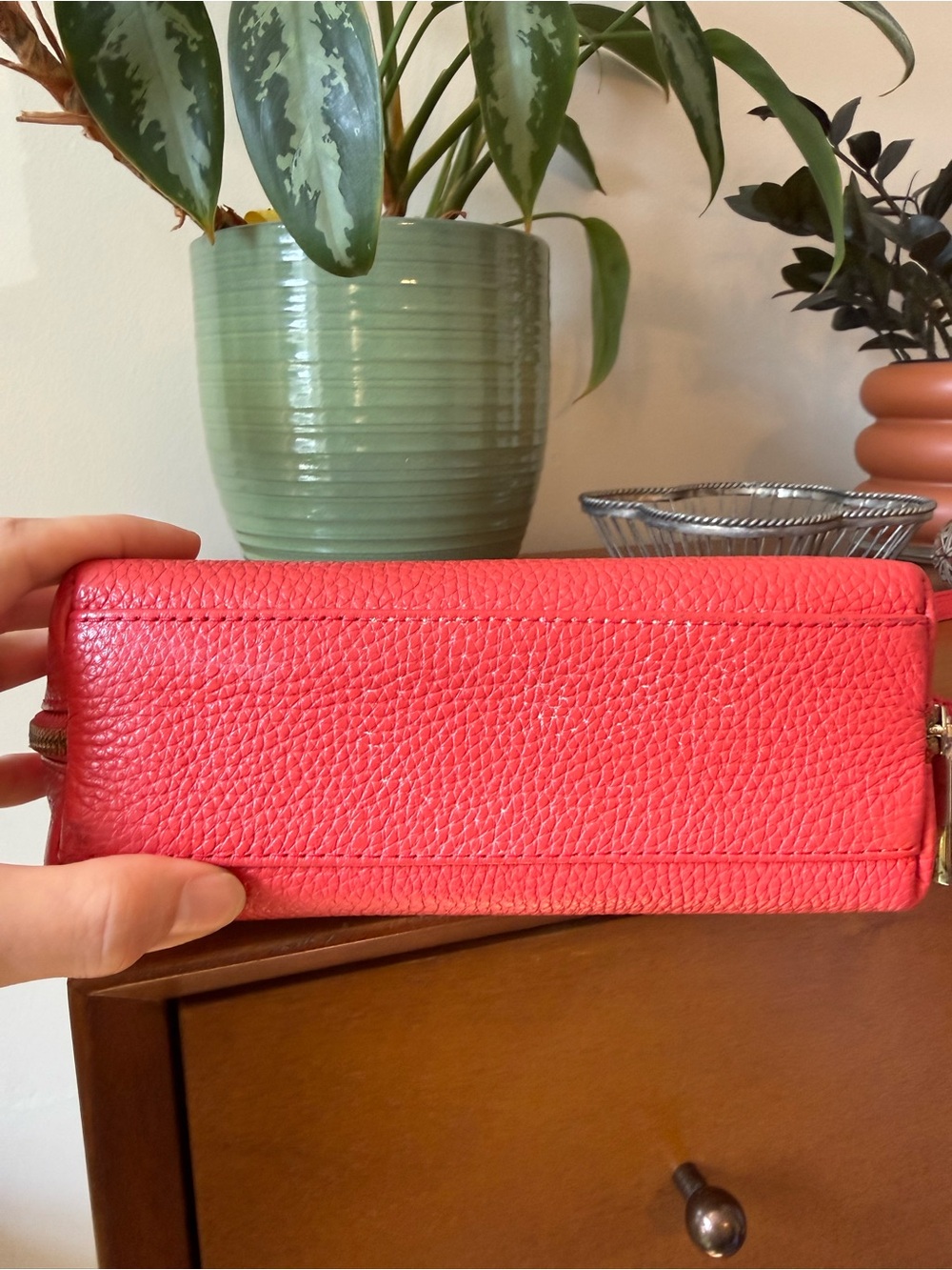 Cuyana Pebbled Leather Crossbody Bag - Picture 5 of 10